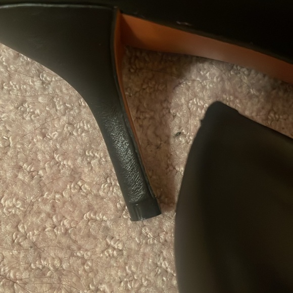 Black/Black-white Coach heels - Picture 7 of 10